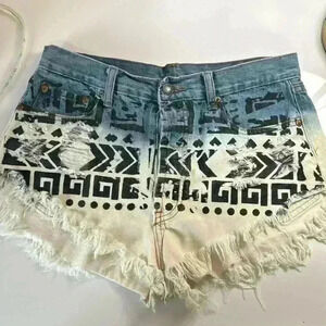 Signature 8 Jean shorts medium